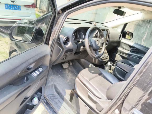 [成都·川A] 二手奔驰威霆2020款 2.0T 精英版 9座