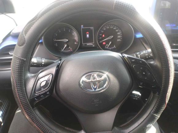 [深圳·贵F] 二手丰田丰田C-HR2020款 2.0L 领先版