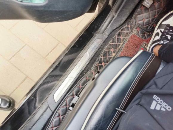 [北京·京N] 二手Jeep大切诺基2015款 3.6L 豪华导航版