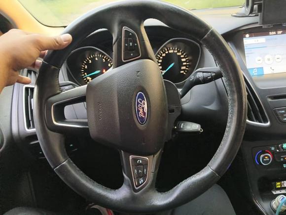 [金华·浙G] 二手福特福克斯2017款 三厢 EcoBoost 180 自动精英型