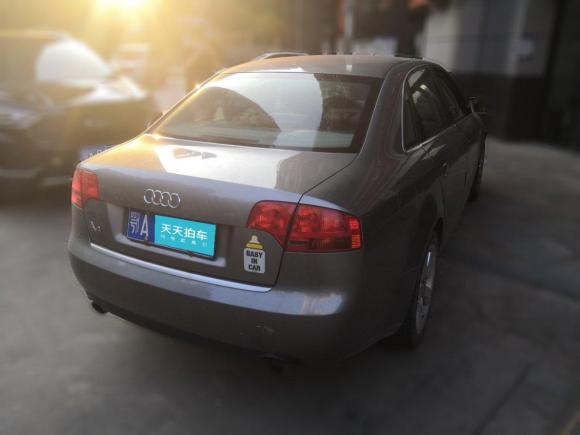 [武汉·鄂A] 二手奥迪奥迪A42008款 1.8T 手动舒适型