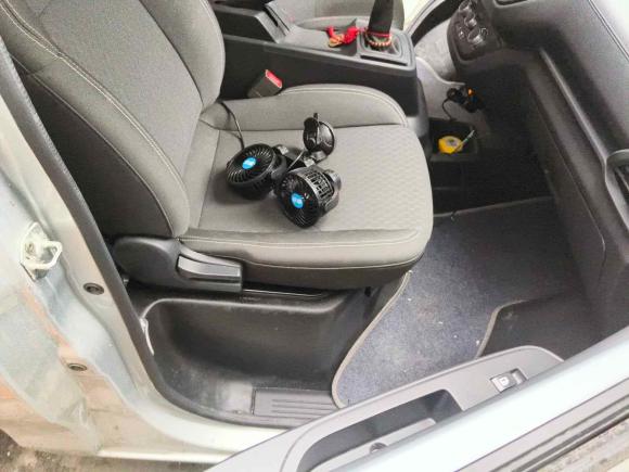 [深圳·粤B] 二手长安凯程长安星卡PLUS2022款 1.6L豪华型空调单排钢板厢货DAM16KR