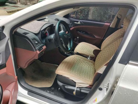 [武汉·鄂A] 二手比亚迪速锐2015款 1.5L 自动豪华型