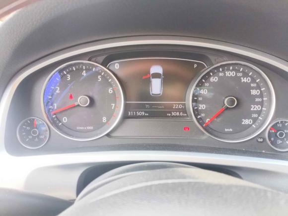 [上海·沪G] 二手大众途锐2011款 3.0TSI 舒适型