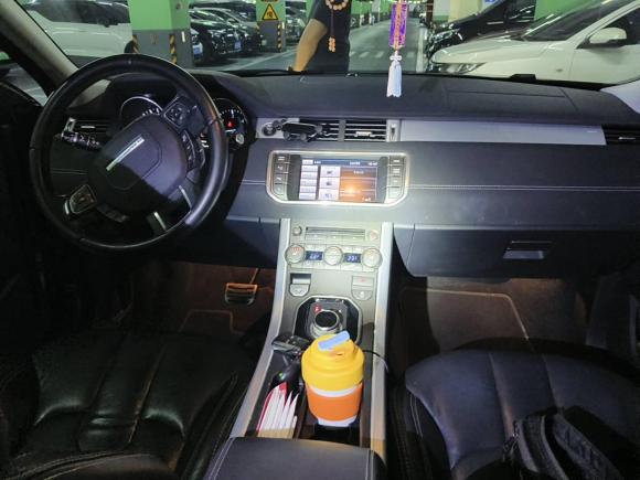 [上海·沪B] 二手路虎揽胜极光2013款 2.2T 5门柴油版