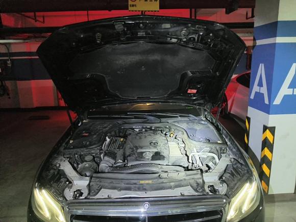 [上海·浙B] 二手奔驰奔驰E级2017款 E 300 L 豪华型