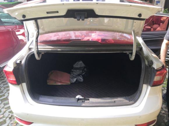 [温州·浙C] 二手荣威荣威i52019款 1.5L 手动4G互联朗豪版