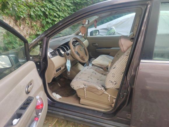 [苏州·苏E] 二手日产颐达2008款 1.6L 自动时尚型