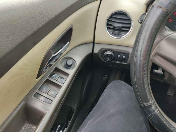 [南通·苏F] 二手雪佛兰科鲁兹2015款 1.5L 经典 SE MT