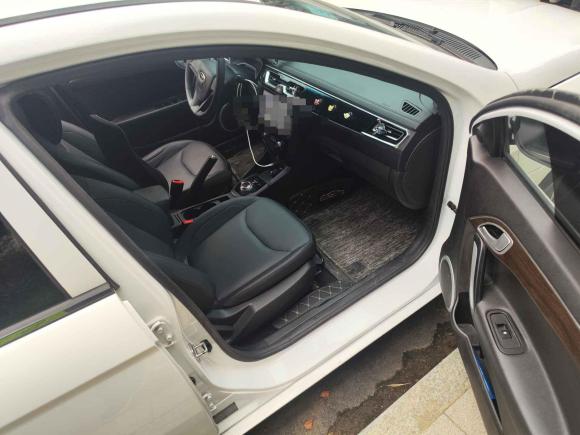 [合肥·皖A] 二手江汽集团江淮iEVA502021款 换电舒适版