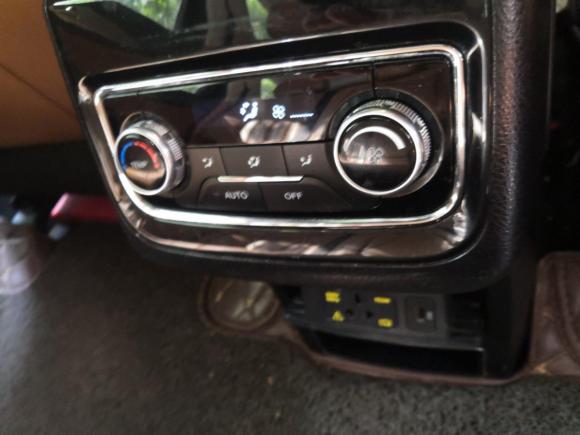 [上海·苏J] 二手长安长安CS952017款 2.0T 四驱智尊版