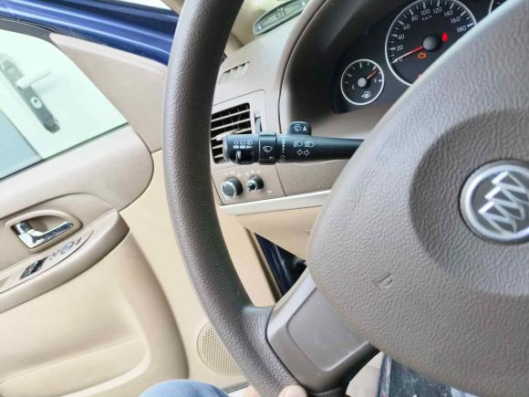 [北京·京N] 二手别克别克GL82013款 2.4L 经典版