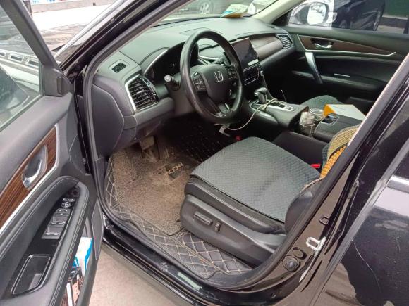 [济南·鲁A] 二手本田冠道2017款 240TURBO 两驱豪华版