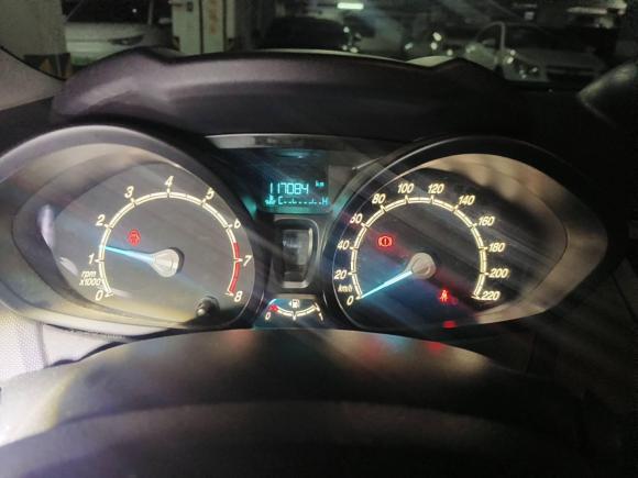 [苏州·苏E] 二手福特嘉年华2013款 三厢 1.5L 手动风尚型