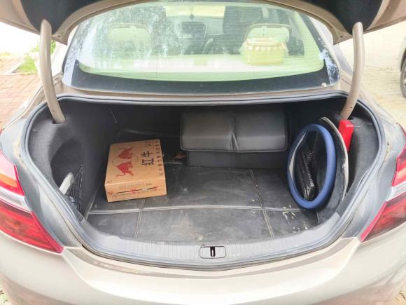 [青岛·鲁B] 二手别克君威2014款 2.0L 领先时尚型