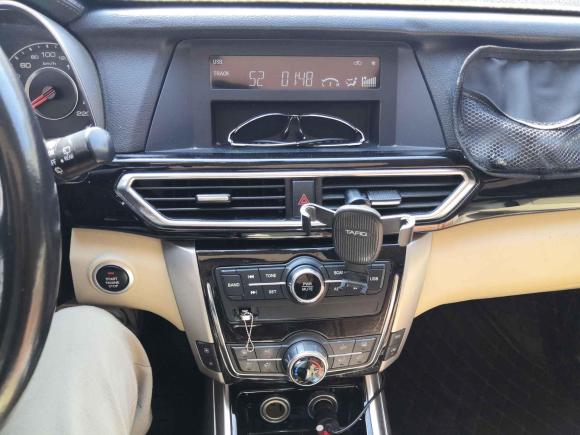 [上海·沪C] 二手众泰大迈X52017款 升级版 1.5T CVT地主型