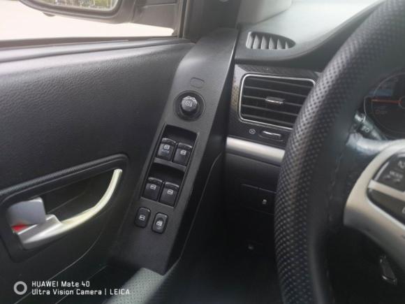 [武汉·鄂A] 二手双龙柯兰多2013款 2.0L 汽油两驱自动豪华导航版