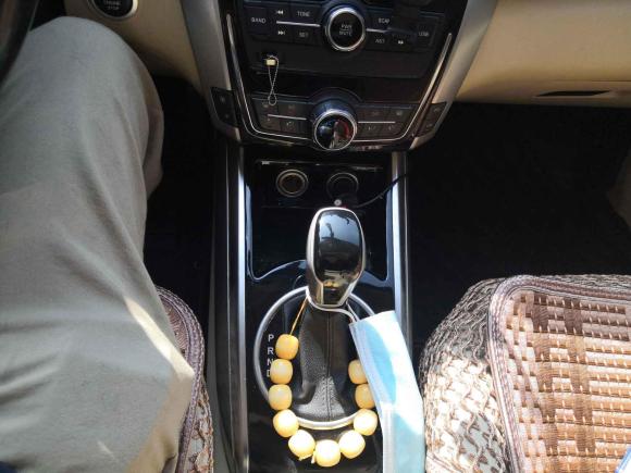 [上海·沪C] 二手众泰大迈X52017款 升级版 1.5T CVT地主型