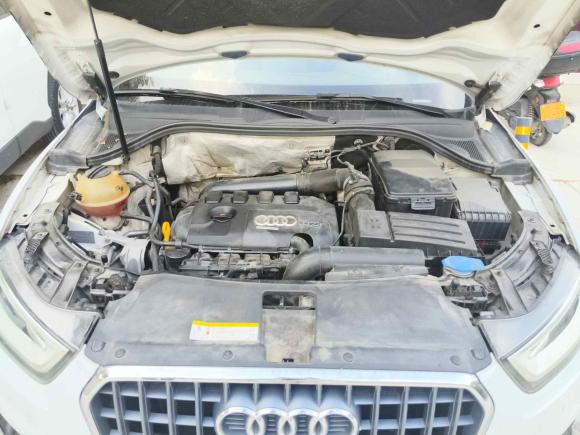 [济南·辽A] 二手奥迪奥迪Q32015款 35 TFSI 舒适型