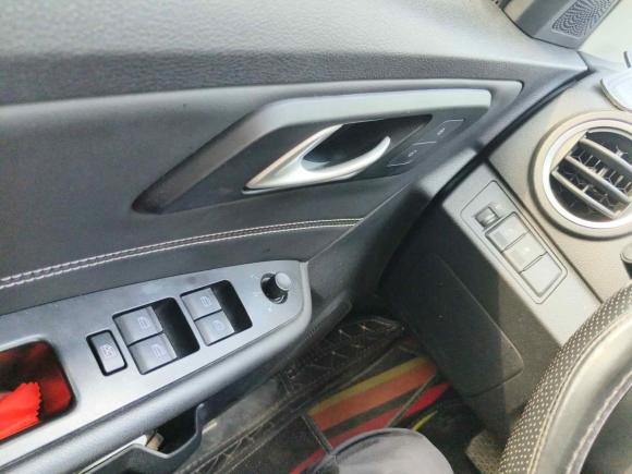 [上海·沪C] 二手奔腾奔腾X402017款 1.6L 自动豪华型