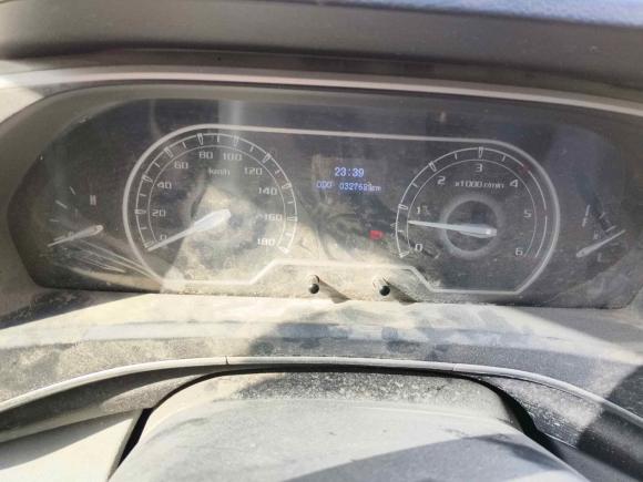 [济南·鲁A] 二手上汽大通MAXUS新途V802023款 2.0T 手动经典傲运通动力版短轴超低顶5/6座