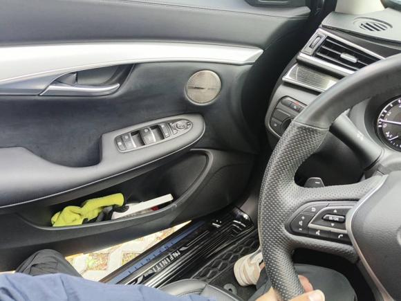 [上海·沪B] 二手英菲尼迪英菲尼迪QX502022款 2.0T 两驱领航版