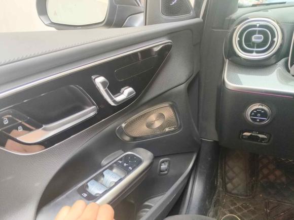 [武汉·鄂W] 二手奔驰奔驰C级2023款 C 260 L 皓夜运动版