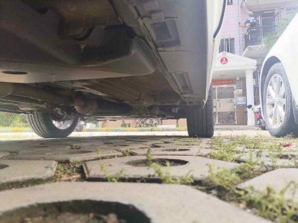 [深圳·粤B] 二手路虎揽胜极光2014款 2.0T 5门耀动版