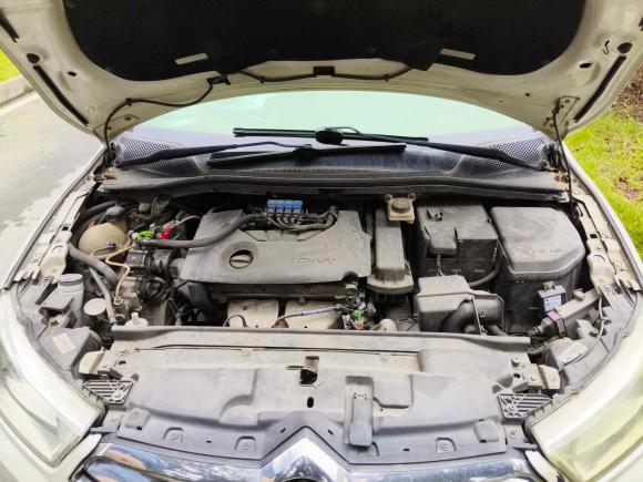 [成都·川A] 二手雪铁龙世嘉2016款 经典 三厢 1.6L 手动CNG