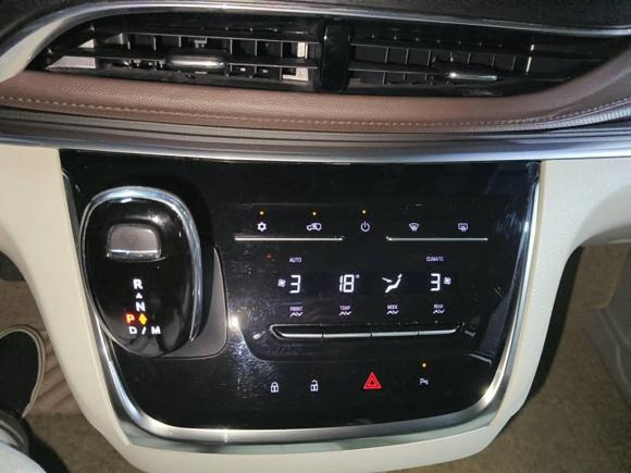 [杭州·浙A] 二手别克别克GL82021款 陆上公务舱 652T 豪华型