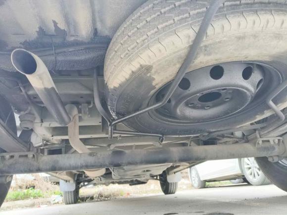 [合肥·皖A] 二手上汽大通MAXUS新途V802018款 2.5T 6挡手动厢式货车短轴中顶2/3座