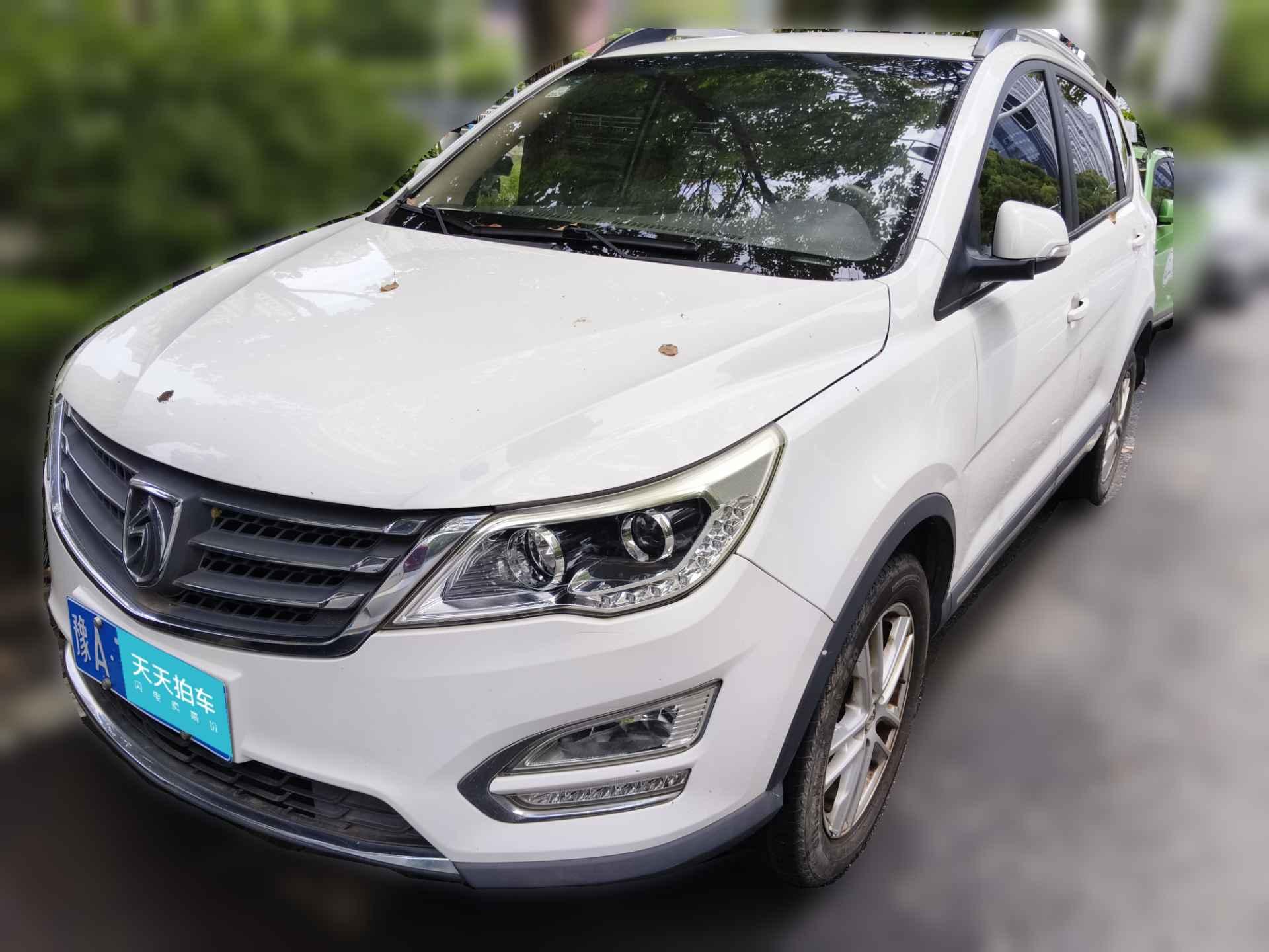 [合肥·豫A] 宝骏宝骏5602016款 1.8L 手动舒适型