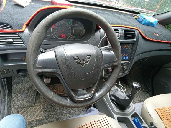 [佛山·粤K] 二手五菱汽车五菱征程经典2015款 1.8L舒适型LJ479QE2