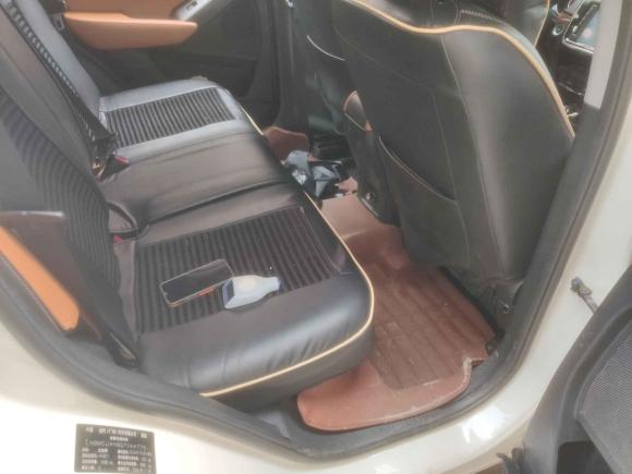 [南昌·赣A] 二手北汽威旺北汽威旺S502016款 1.5T 手动欢动尊贵型