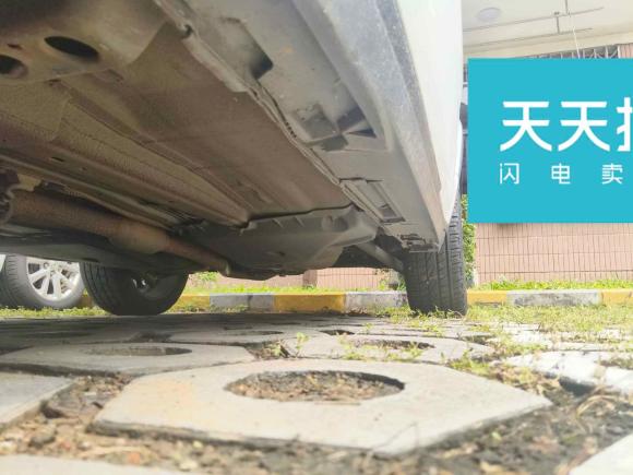 [深圳·粤B] 二手路虎揽胜极光2014款 2.0T 5门耀动版