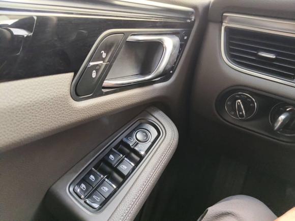 [上海·沪A] 二手保时捷Macan2016款 Macan S 3.0T