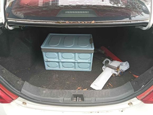 [佛山·粤W] 二手比亚迪速锐2016款 1.5L 手动精英型