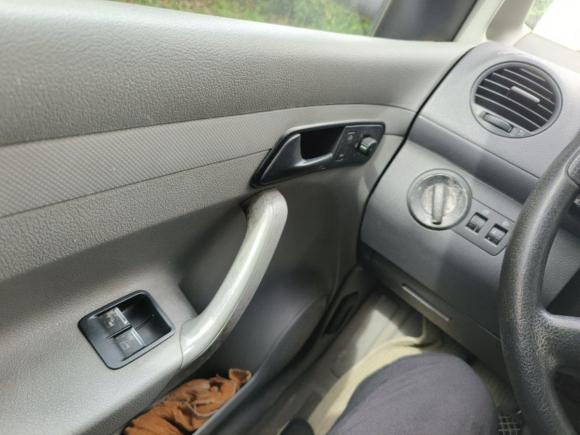 [上海·沪F] 二手大众开迪2005款 1.6L 功能型5座