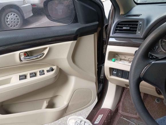 [南京·苏A] 二手铃木启悦2015款 1.6L 自动舒享型