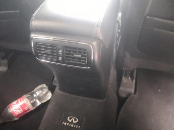 [佛山·粤Y] 二手英菲尼迪英菲尼迪QX502015款 2.5L 舒适版