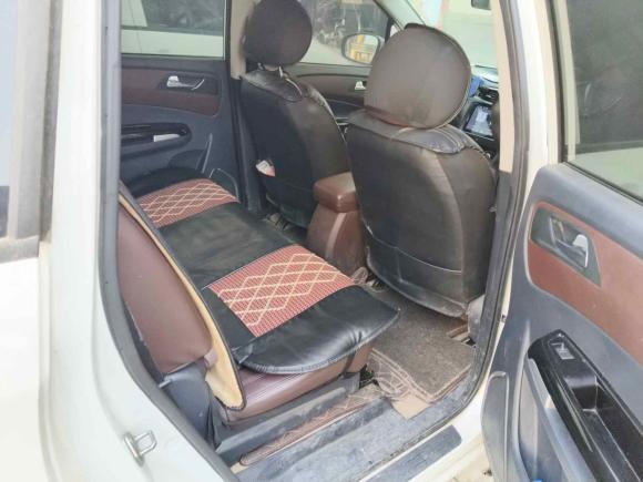 [西安·陕D] 二手海马福美来F72017款 1.5T 7座自动标准型