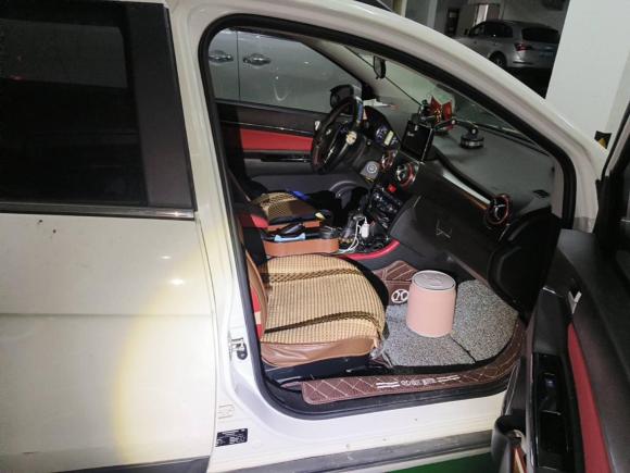 [苏州·苏E] 二手北京汽车绅宝X252015款 1.5L 自动精英型