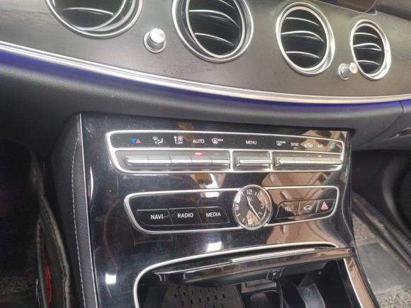 [上海·沪A] 二手奔驰奔驰E级2017款 E 300 L 运动时尚型