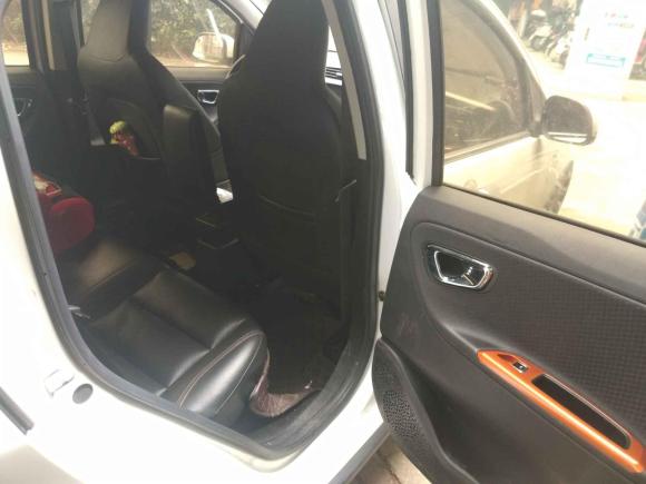 [南昌·赣A] 二手吉利汽车远景X12017款 1.3L 自动玩家版