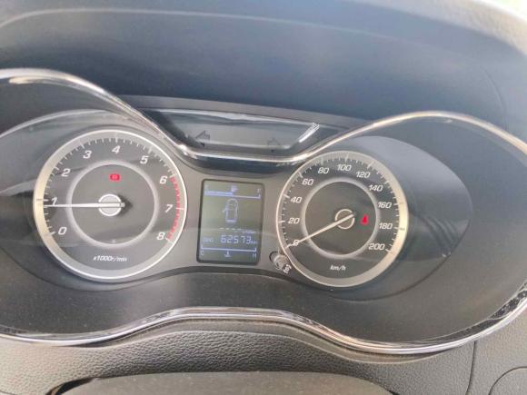 [上海·鲁Q] 二手宝骏宝骏5602016款 1.8L 手动超值型