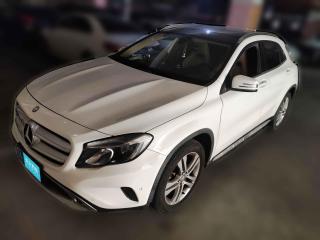 奔驰奔驰GLA2016款GLA200动感型