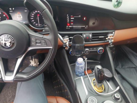 [常州·苏D] 二手阿尔法·罗密欧Giulia朱丽叶2017款 2.0T 200HP 豪华版