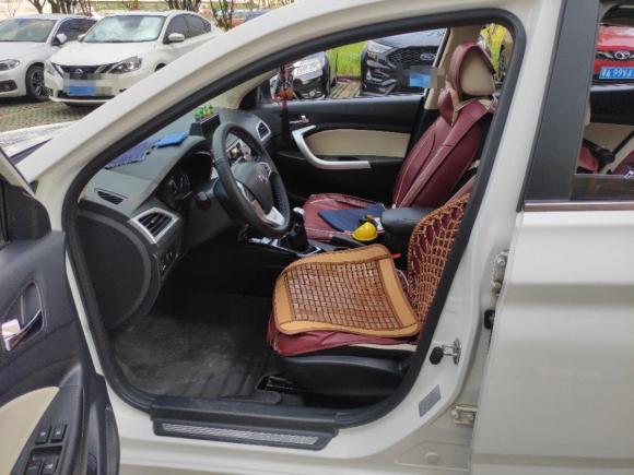 [武汉·鄂A] 二手长安悦翔V72016款 1.6L 手动乐享型 国V