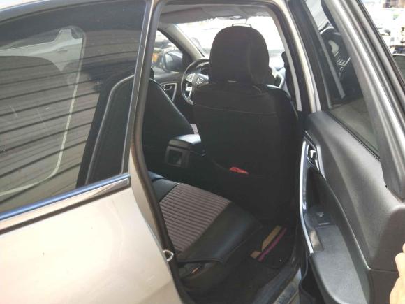 [深圳·粤M] 二手江铃驭胜S3502013款 2.4T 自动四驱柴油豪华版5座