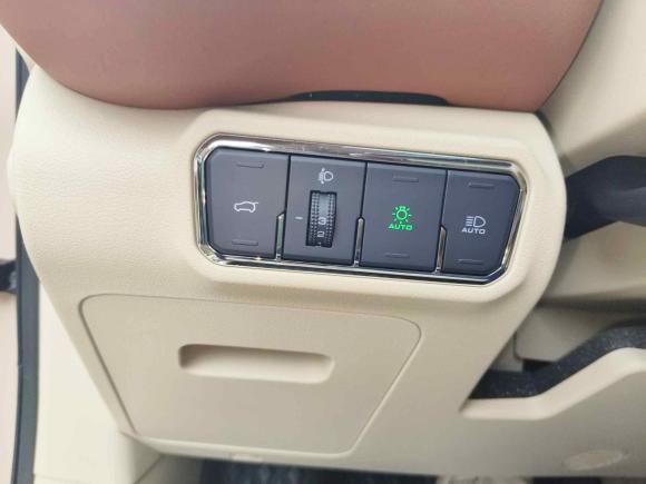 [深圳·粤B] 二手欧拉欧拉芭蕾猫2022款 401km 胡桃夹子版